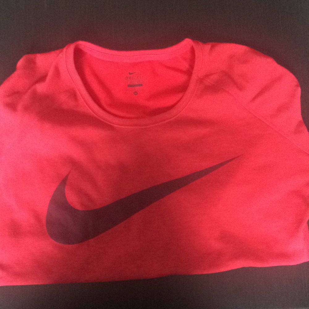 🎉1 HOUR SALE🎉🎉 Red Nike Sweatshirt